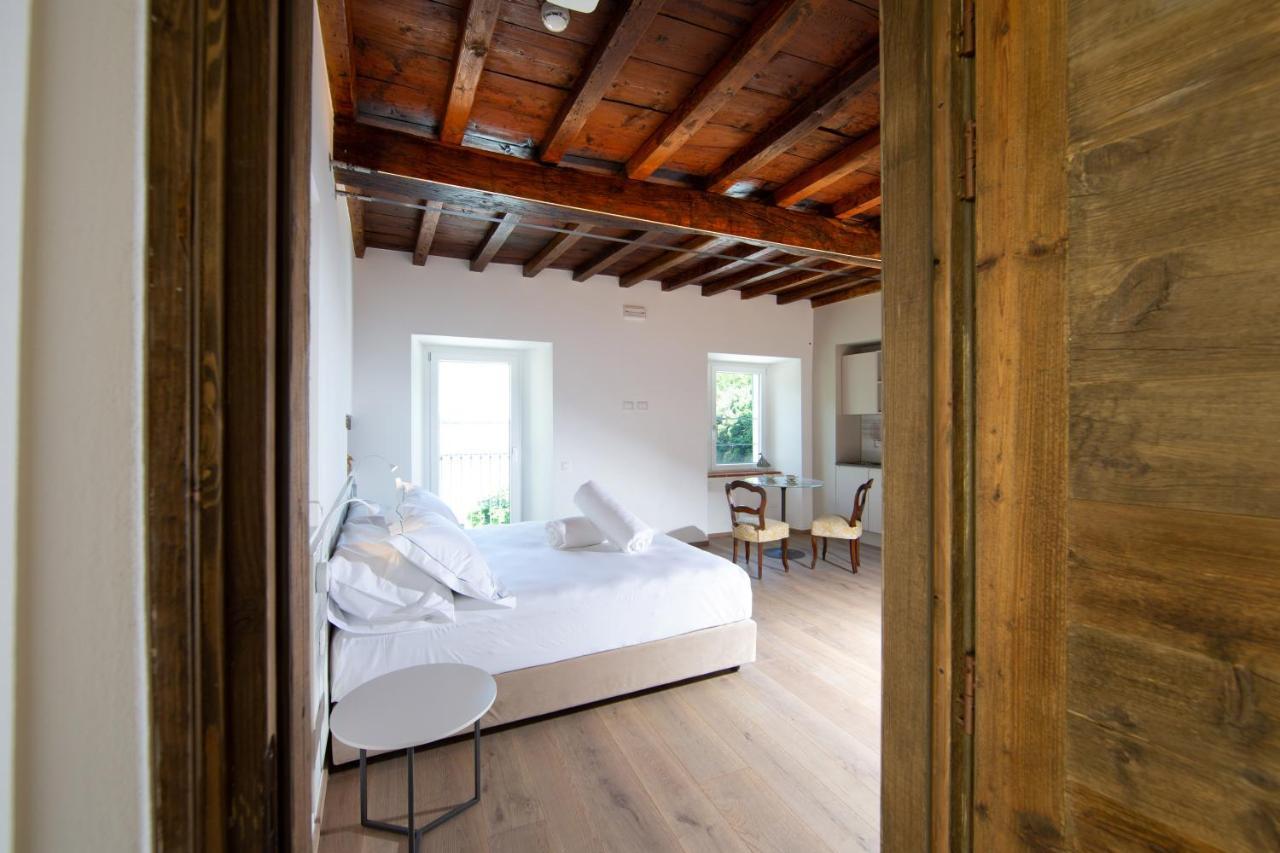 Casa Castagna 1620 Bed & Breakfast Mergozzo Dış mekan fotoğraf