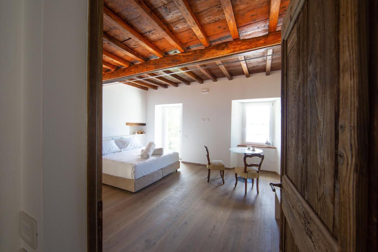 Casa Castagna 1620 Bed & Breakfast Mergozzo Dış mekan fotoğraf