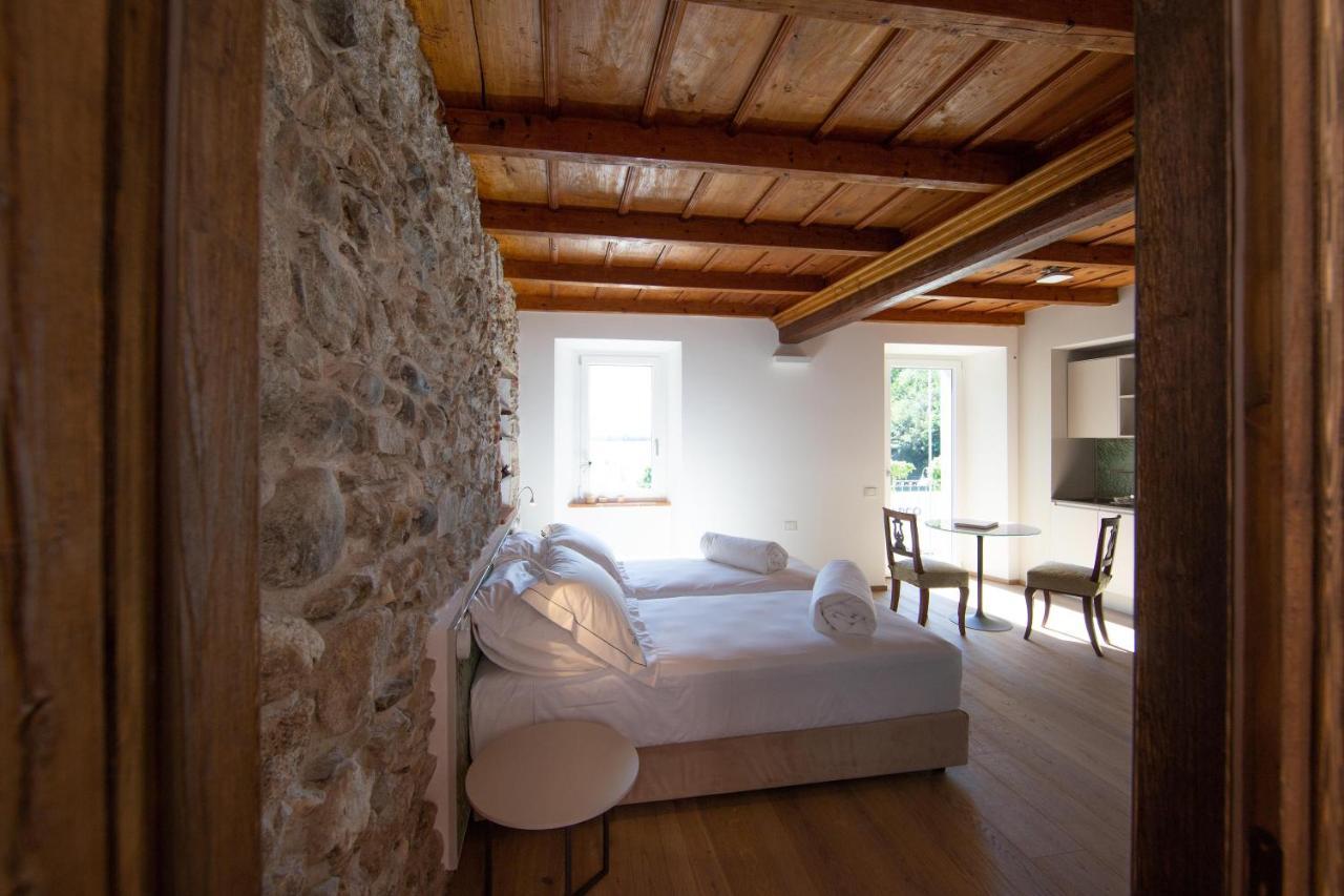 Casa Castagna 1620 Bed & Breakfast Mergozzo Dış mekan fotoğraf