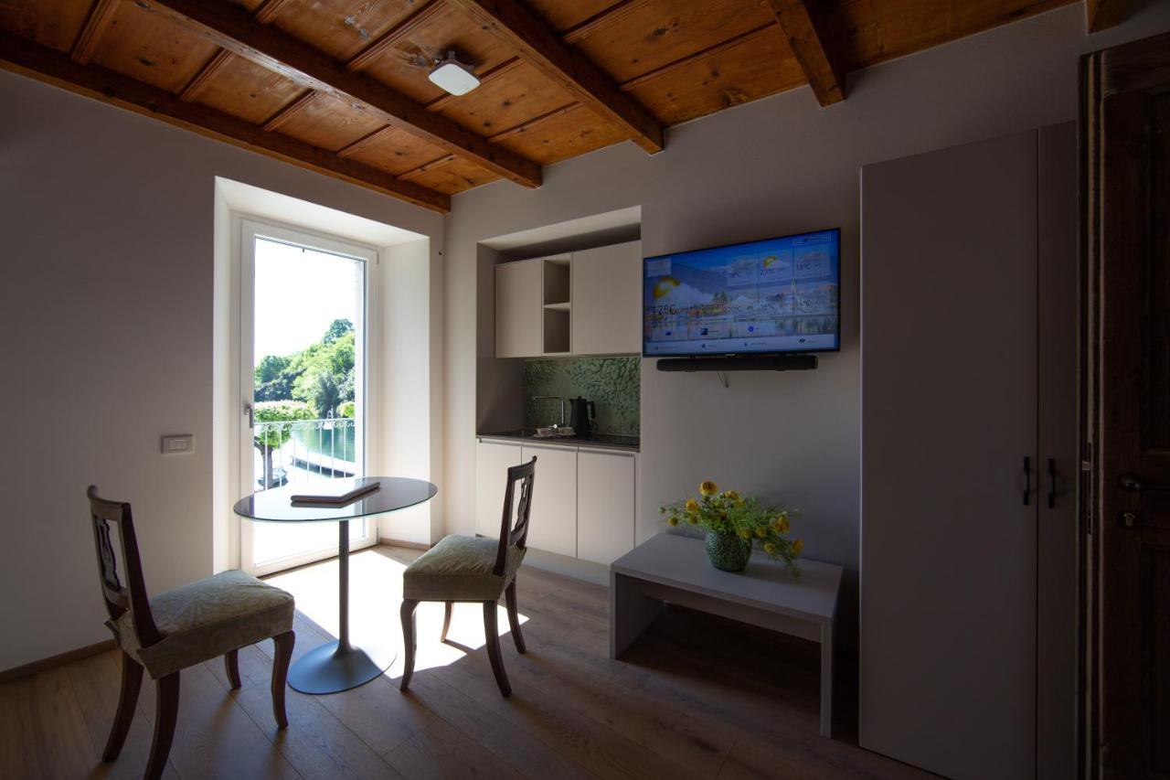Casa Castagna 1620 Bed & Breakfast Mergozzo Dış mekan fotoğraf