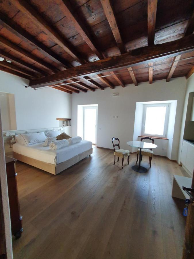 Casa Castagna 1620 Bed & Breakfast Mergozzo Dış mekan fotoğraf